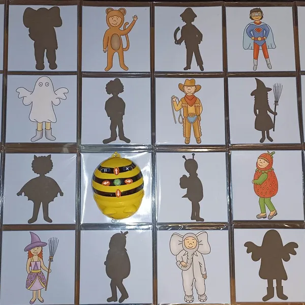 Karnevalové stíny s Bee-Botem 1