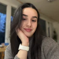 Gabriela V.
