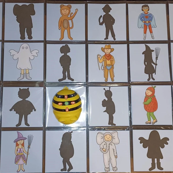 Karnevalové stíny s Bee-Botem